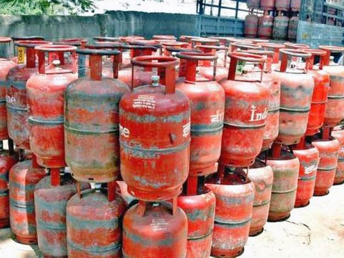 Subsidised LPG price cut by Rs 1.46, non-subsidised rate reduced by Rs 30 a cylinder