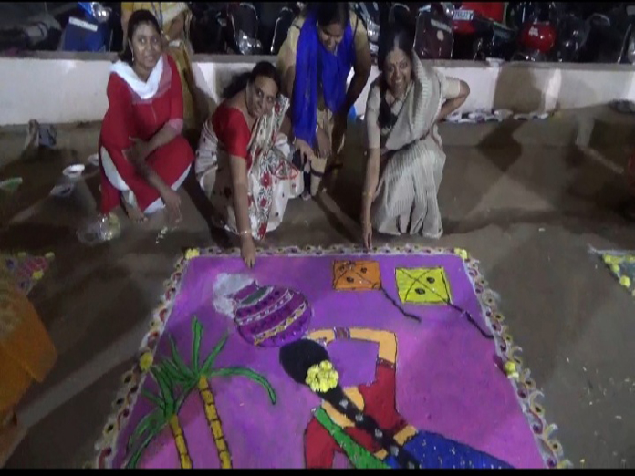 Rangoli competitions dazzle at SBI office
