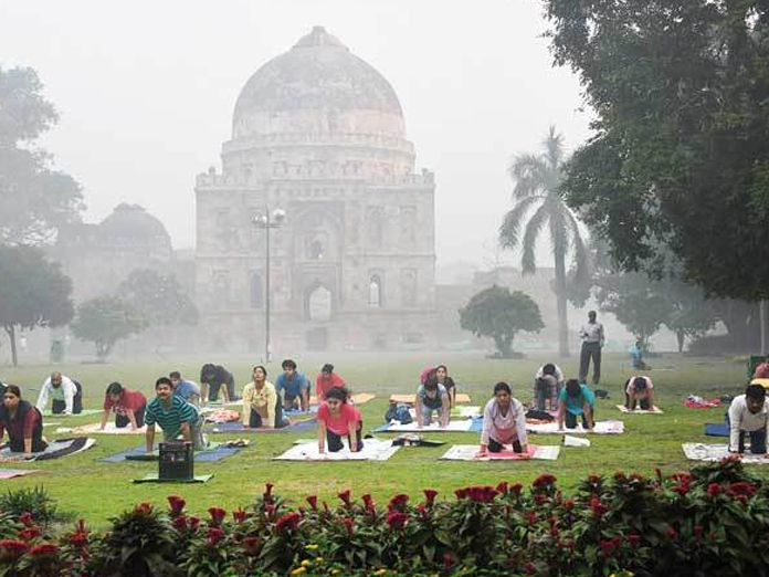 Delhiites enjoy being outdoors despite pollution