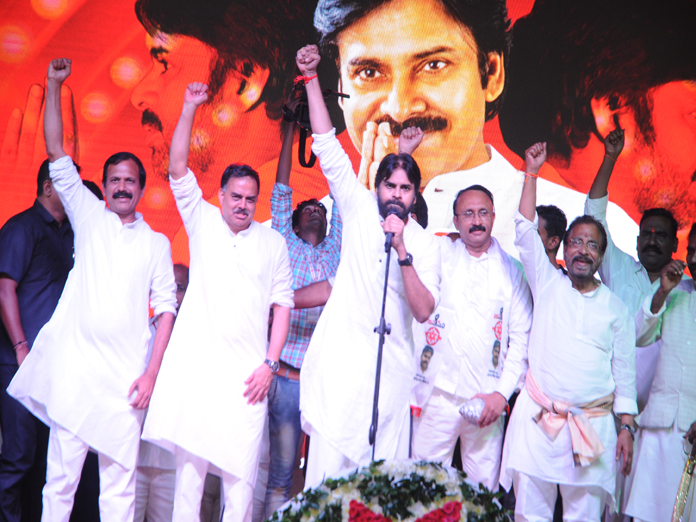 Pawan Kalyan stresses on united fight for Special Category Status