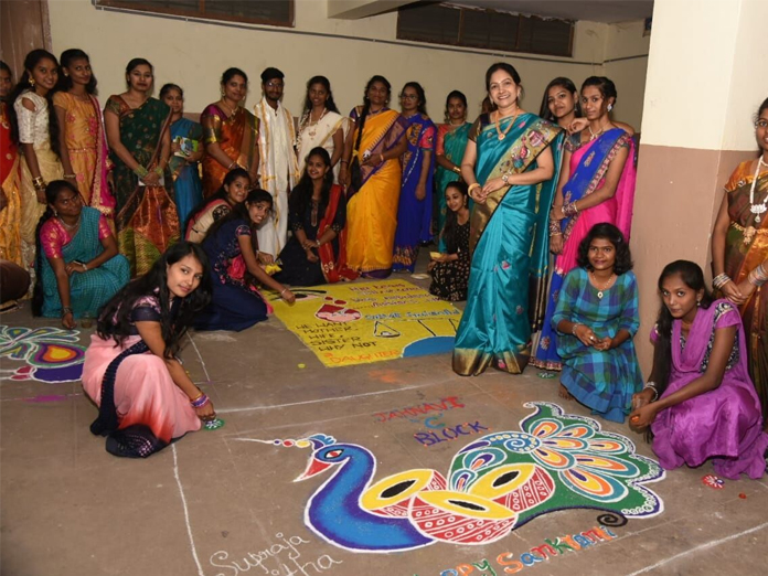 Sankranthi festivities at Jahnavi College
