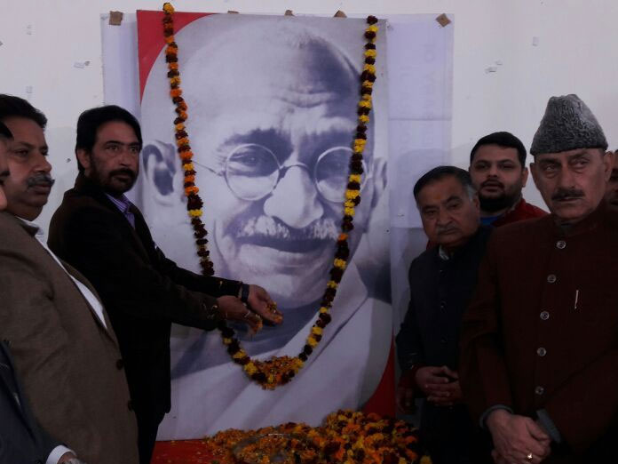 Rich tributes paid to Mahatma Gandhi on death anniversary