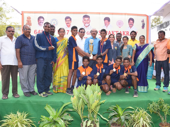 AP boys team lifts Sapek Takraw title