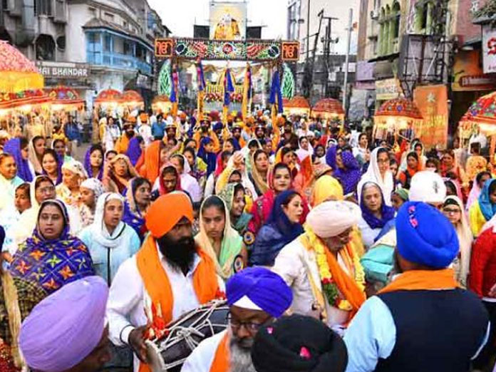 Sri Guru Gobind Singh Ji's 352nd birthday celebrations today