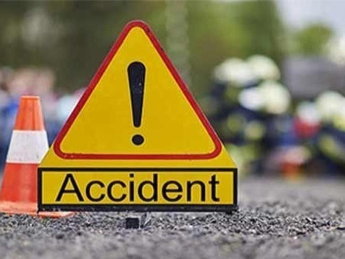 2 killed in lorry-bike collision in Khammam