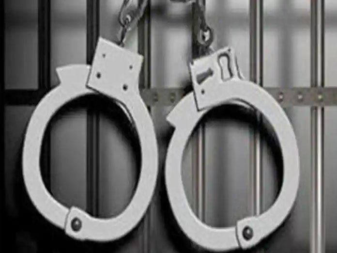 UP: Thieves Gang Busted, Three Arrested