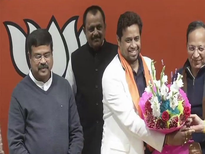 Trinamool Congress MP joins BJP, slams Mamata