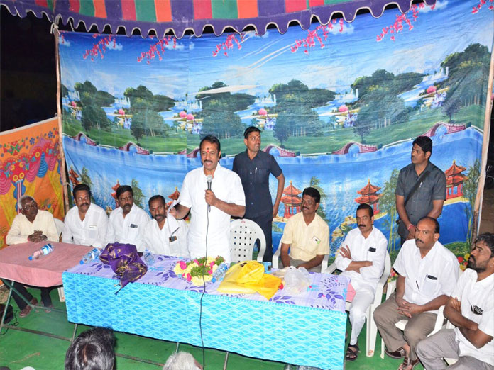 Devireddy Sudheer Reddy assures to address civic issues