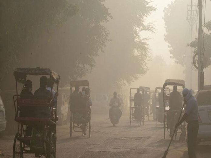 Air quality in Delhi fluctuating between very poor, severe categories