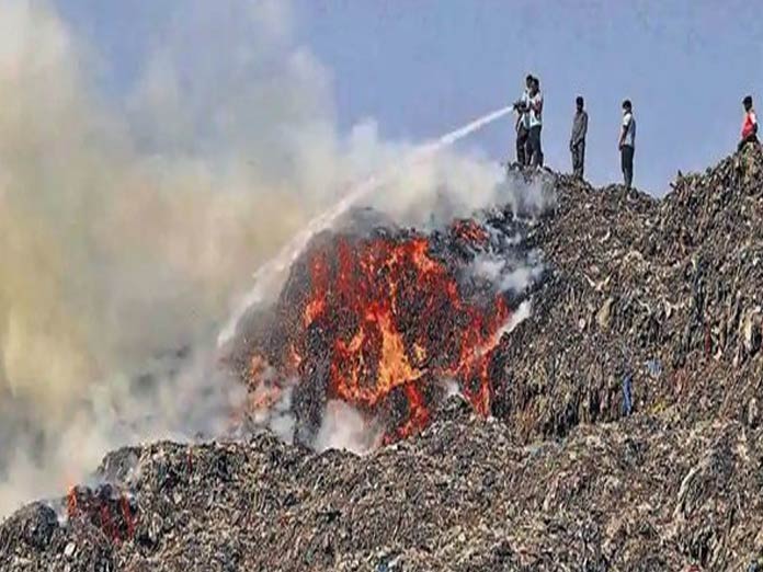 Massive fire breaks out at the Pachanady landfill
