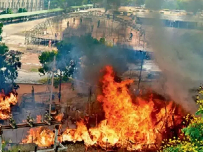 Hyderabad: Fire engulfs at Nampally exhibition