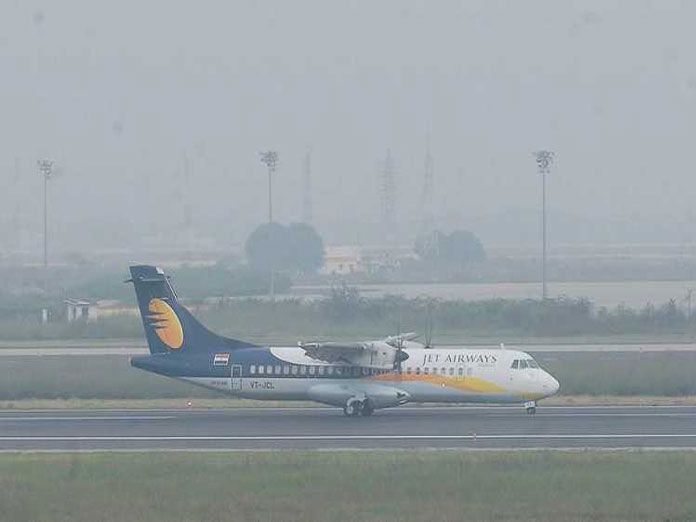 Smog hits flight services in Chennai