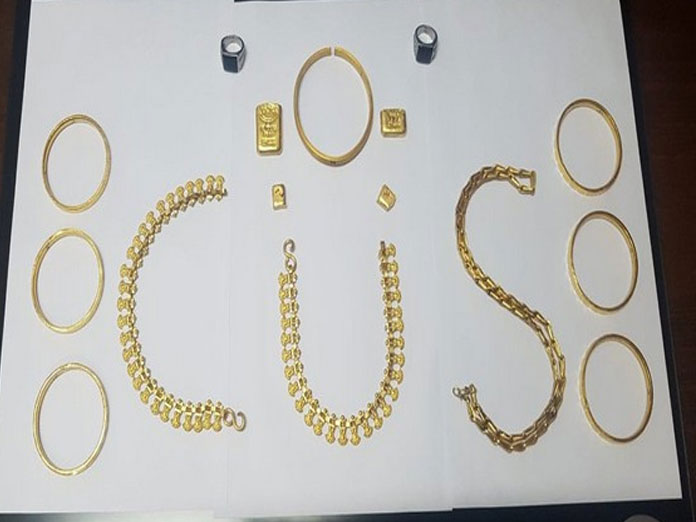 Kalyan Jewellers fall prey to highway robbers, Rs 98 lakh worth jewellery looted
