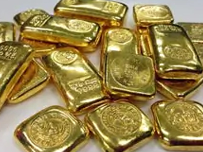 Revenue Officers Pose As Train Passengers, Seize 11 kg Of Smuggled Gold