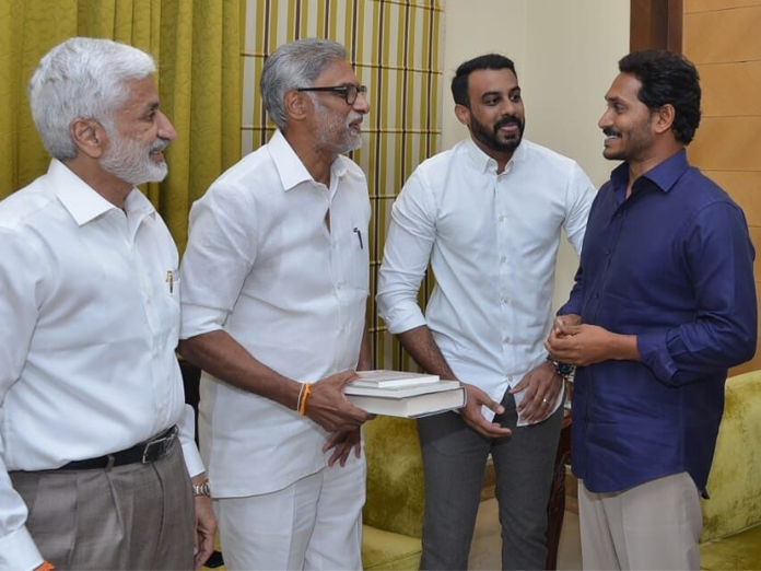 Daggubati, son meet Jagan in Hyderabad