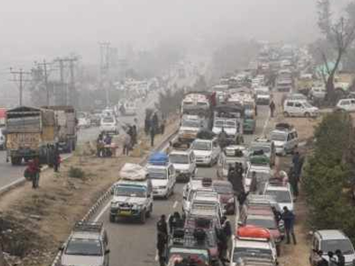 Jammu-Srinagar national highway opens for stranded vehicles