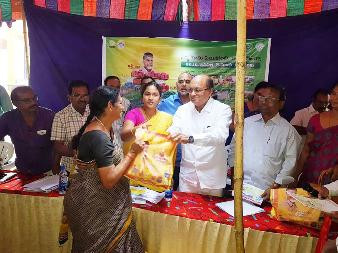 MLA participates in Janmabhoomi programme in Rajamahendravaram