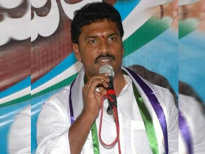 After Radha, Another YSRCP leader set To Quit party