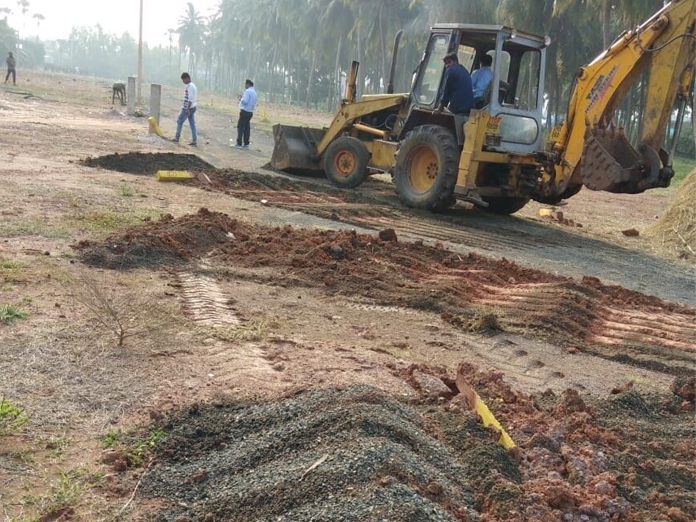 Roads in unauthorised layouts removed at Ramachandrapuam