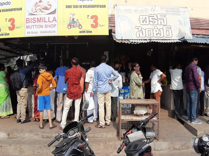 Mutton, chicken stalls fleece customers