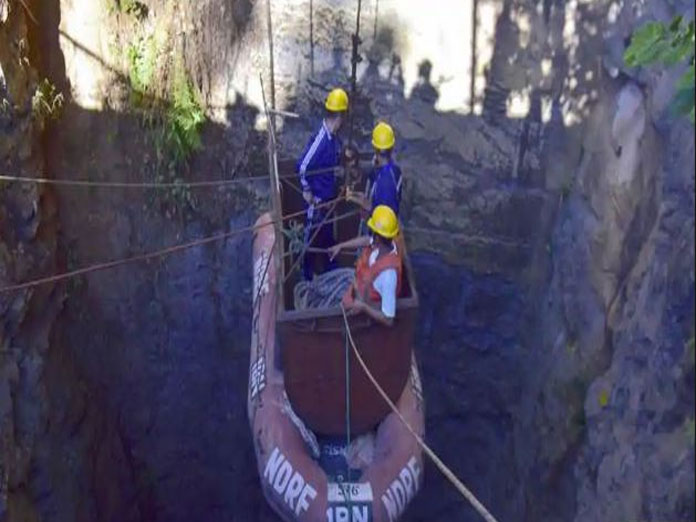 Body of one of 15 trapped Meghalaya miners found by naval divers