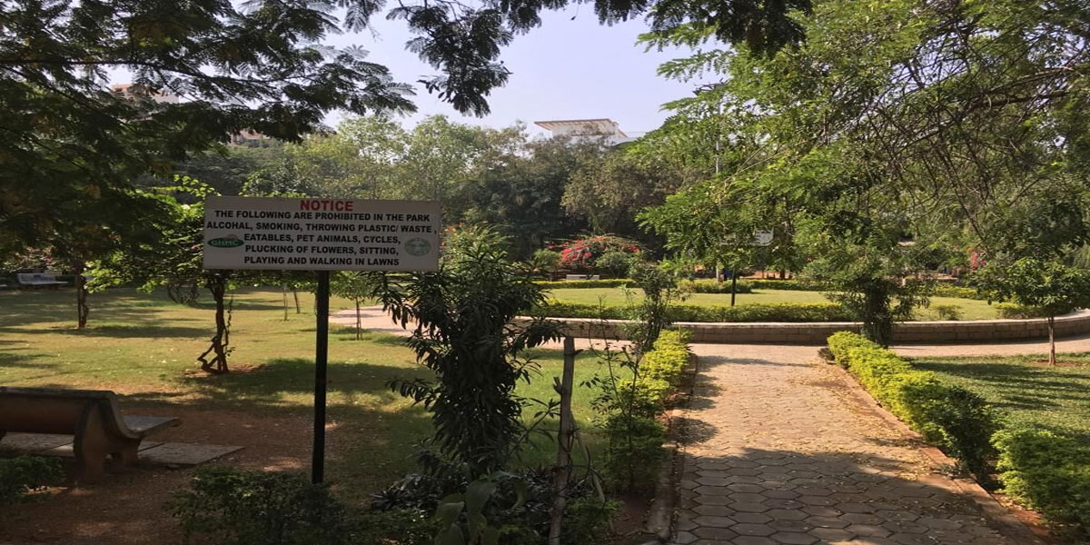 Srinagar Colony Park losing its sheen