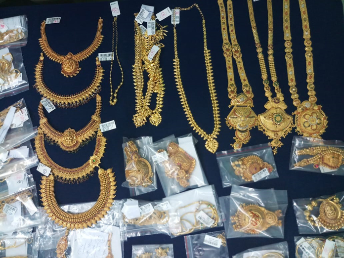 Stolen gold worth 60.51 lakh recovered from mother-son duo