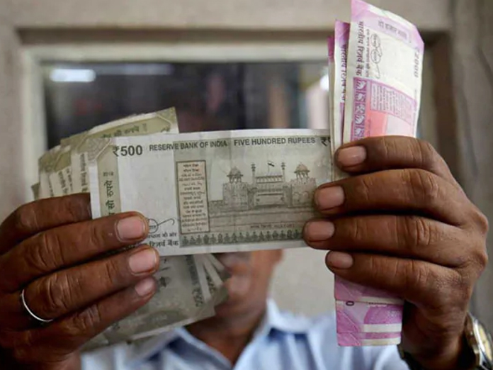 Rupee Advances By 14 Paise To 71.19 Against Dollar