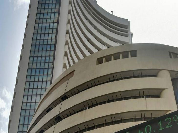 Indian equities end flat on Mays Brexit defeat