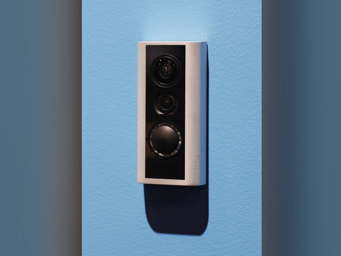 A high-tech spin for the old-school peephole