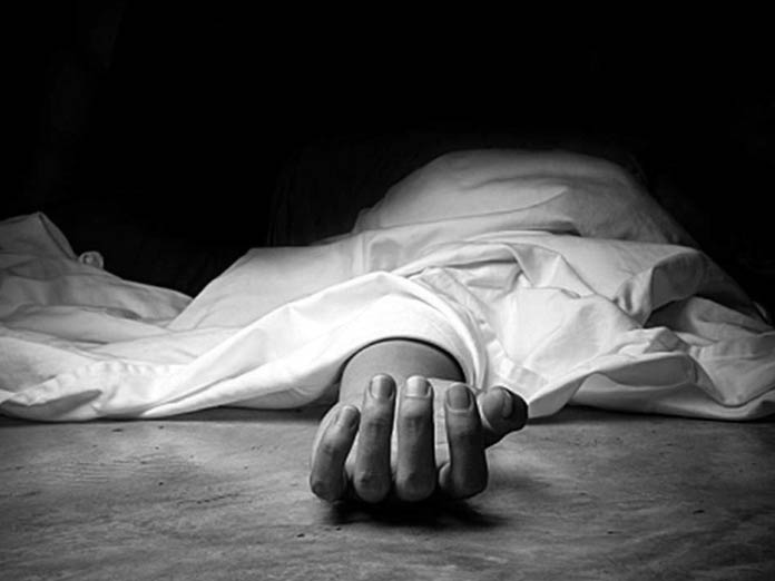 Hyderabad: Couple ends life 10 days after love marriage
