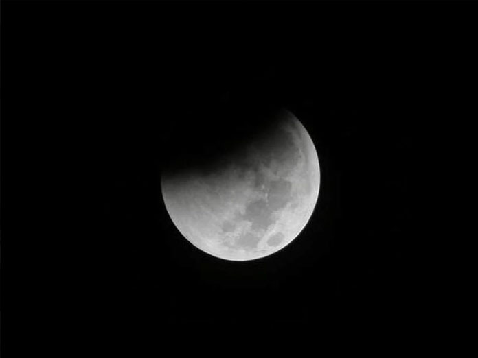Super blood wolf moon: Total lunar eclipse meets supermoon on January 20 night