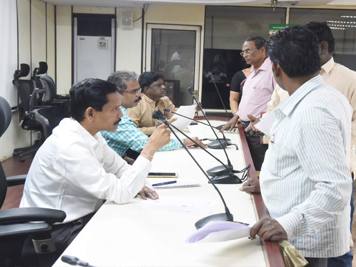 Officials told to resolve Praja Vani plaints