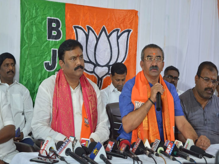 BJP will win 2 LS seats in T, says Narender