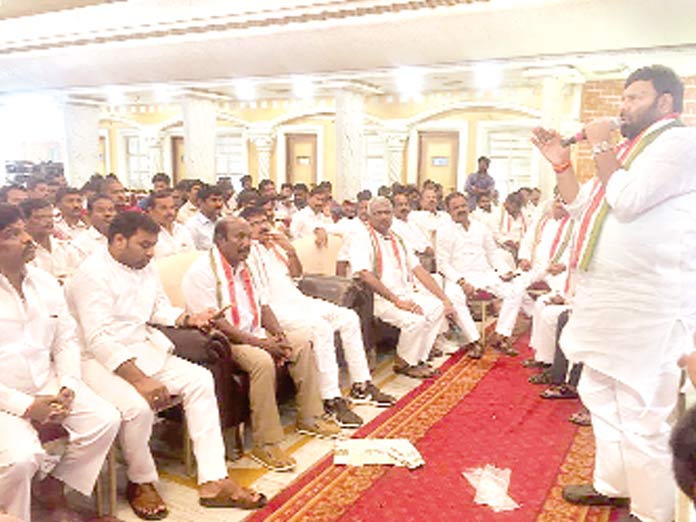 Srisailam calls for strengthening Cong