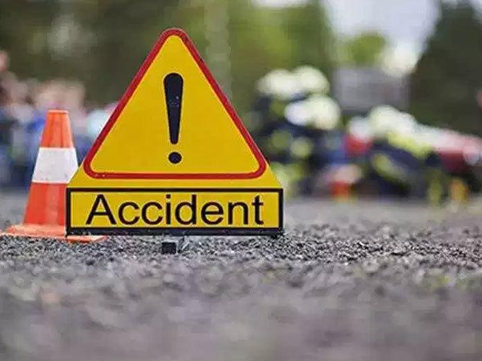 Six killed in car-container truck collision in UP, were enroute to Kumbh