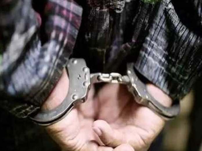 3 nabbed for duping retired police official