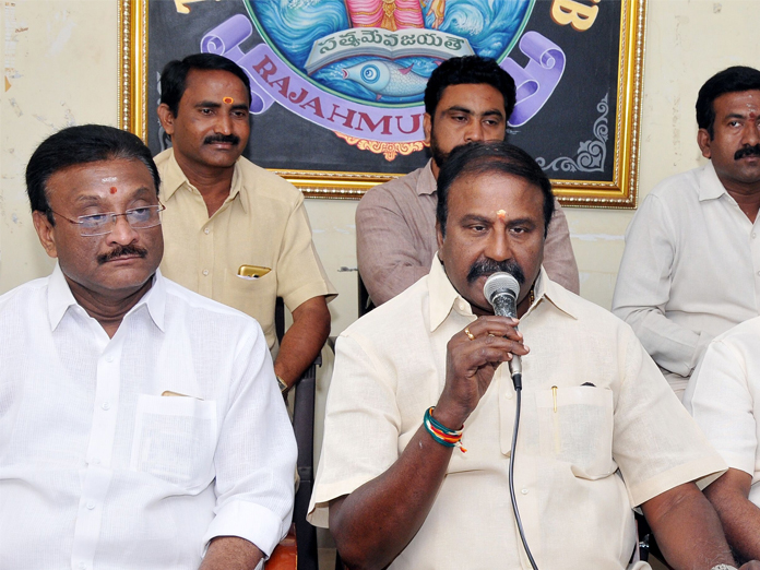 BJP leaders have no love for ‘Telugu gadda’: TDP
