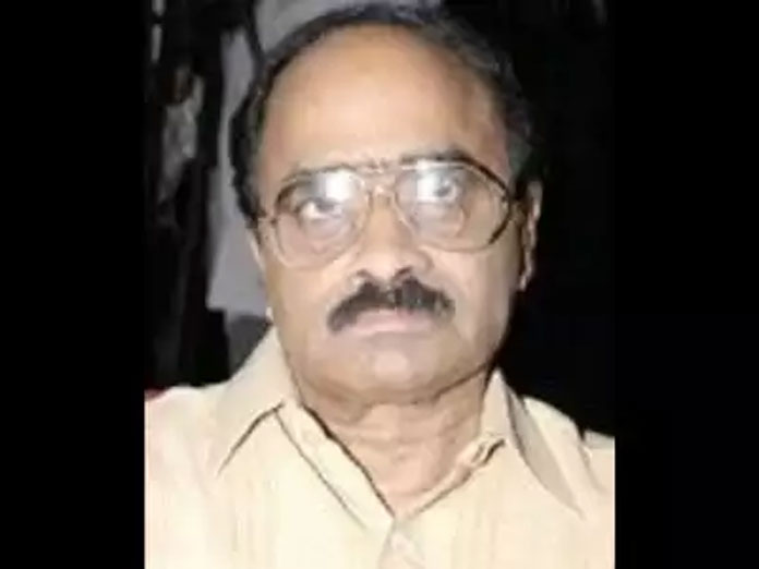 AP CM expressed condolence to Director Vijay Bapineedu