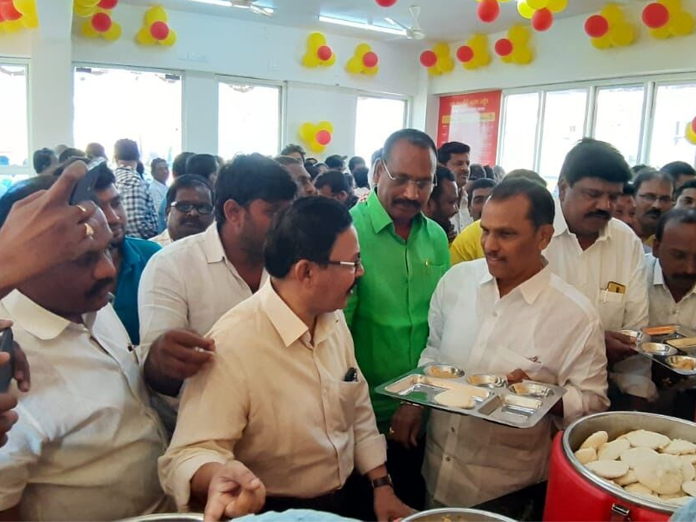 Anna canteen opened in Tuni