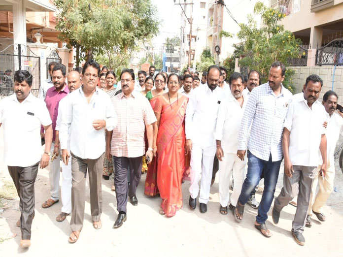 Corporator assures to resolve civic issues