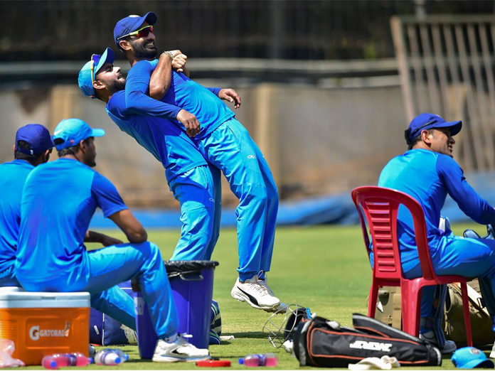 Bruised India look for series-saving win