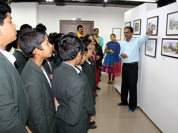 Students visit expo of sketches in Vijayawada
