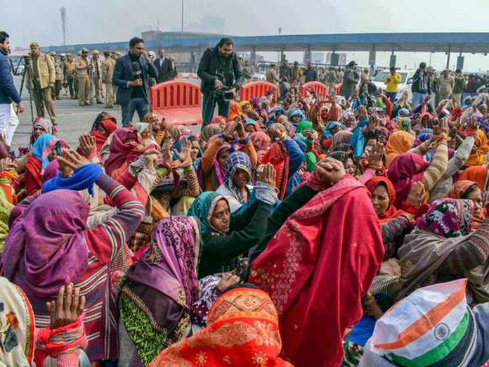 Farmers protest end with warning to return at Delhis doorstep