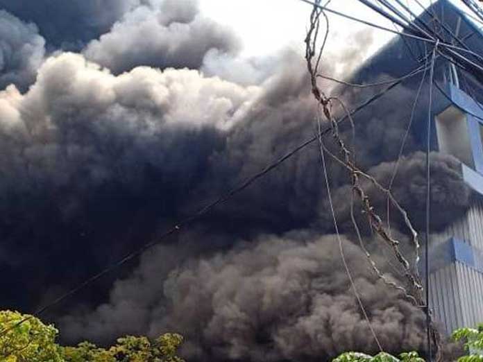 Fire breaks out at footwear godown in Kochi, no casualties