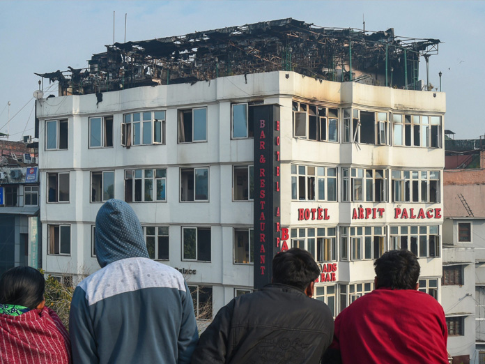 17 killed in Delhi hotel blaze