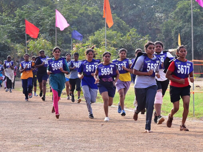 Women attend fitness test for constable posts