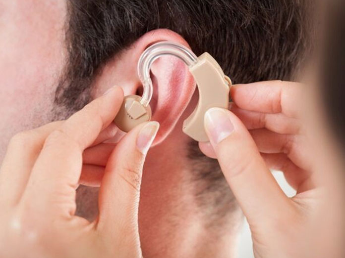 Hearing loss may up cognitive decline with age