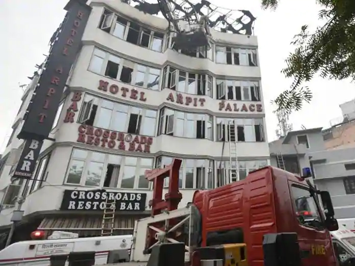 Winter chill averted building collapse