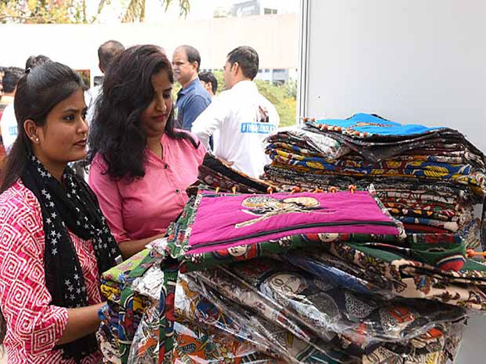 IT Handloom Mela to further the cause of ‘Handloom Monday’ opened